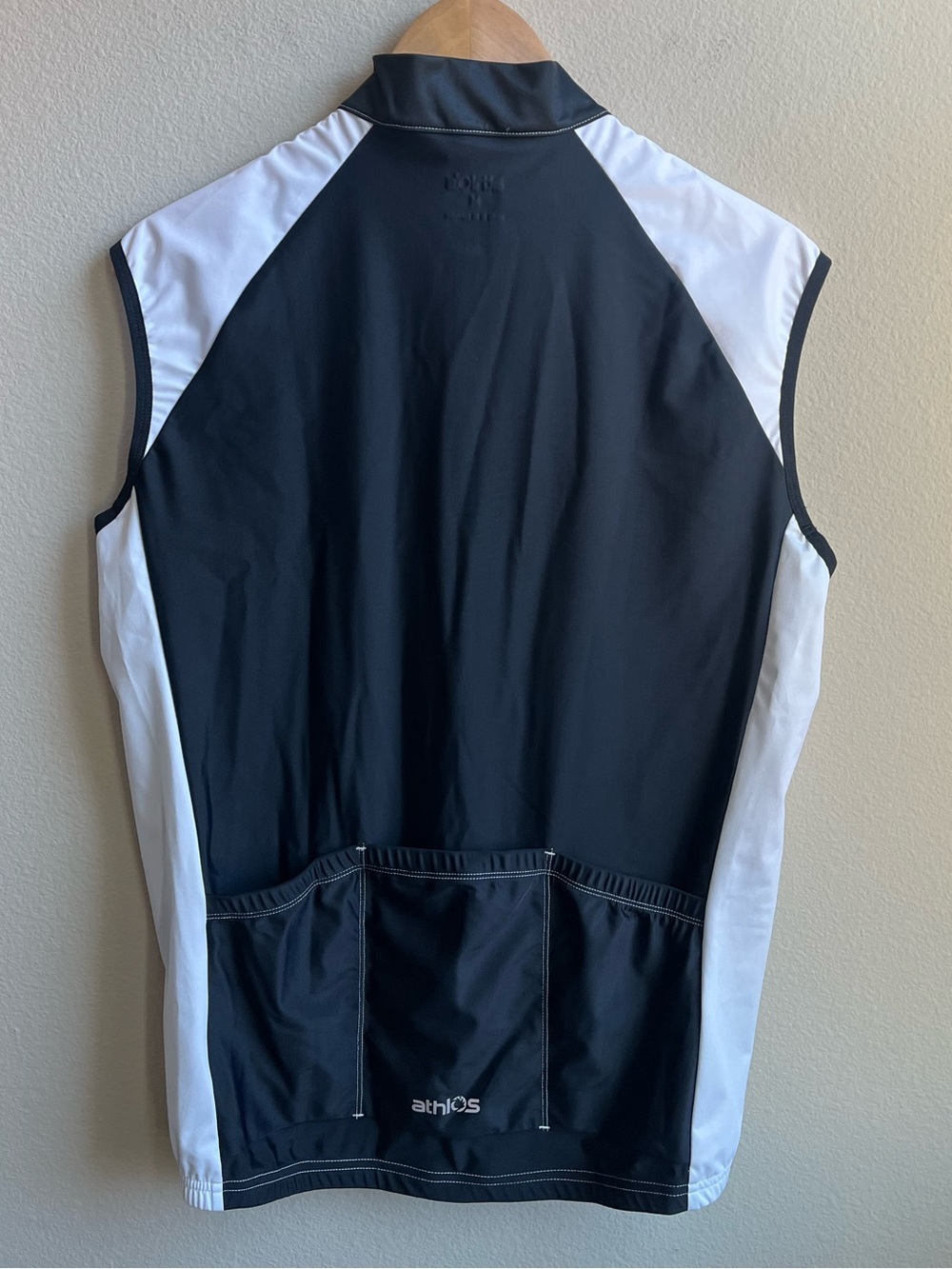 ATHLOS CYCLING BREAKAWAY WIND VEST • KOM• Size Medium • NWT - Picture 2 of 6